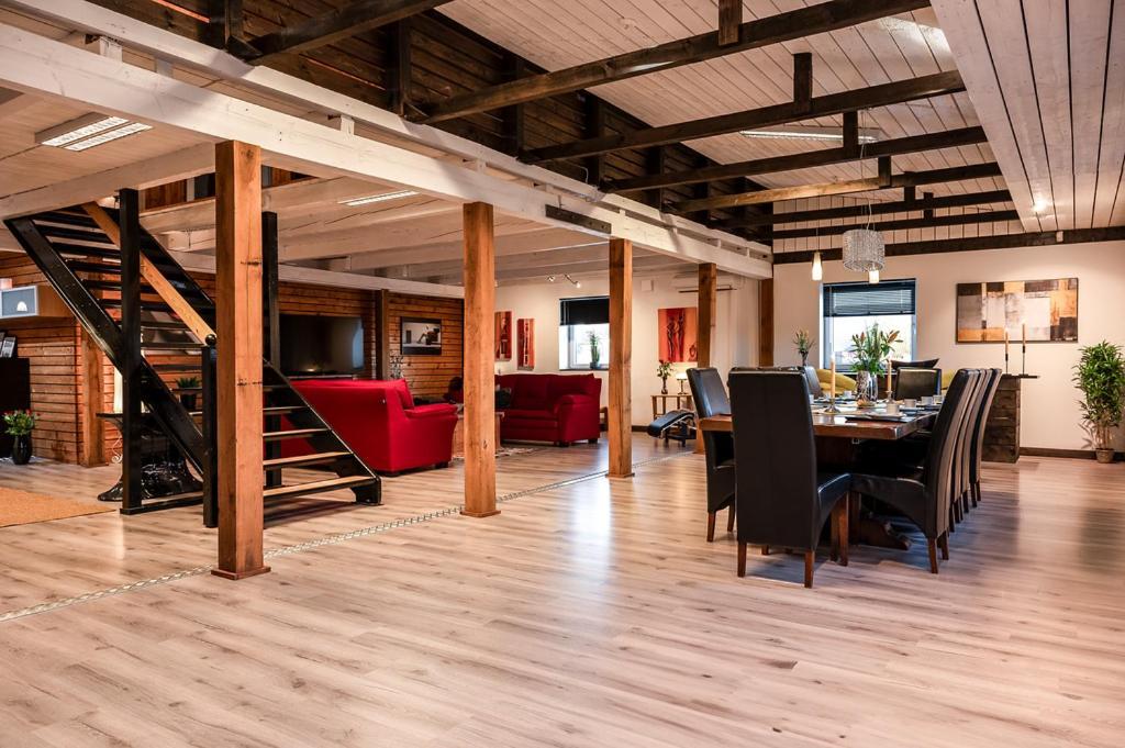 Unique Rustic Property In Skane Linderod エクステリア 写真