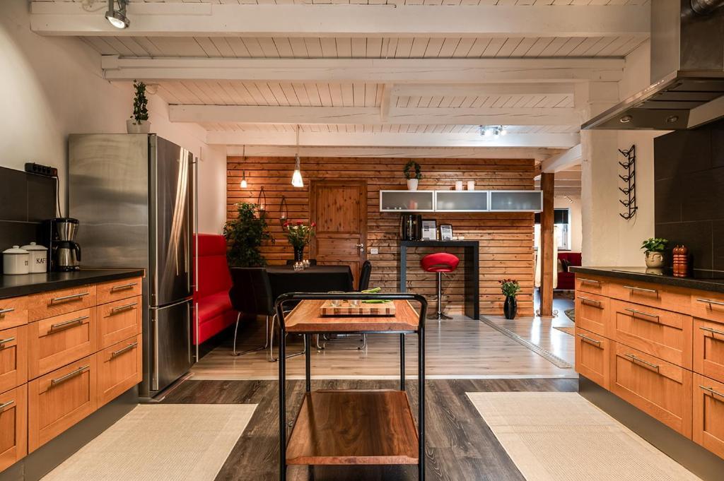 Unique Rustic Property In Skane Linderod エクステリア 写真